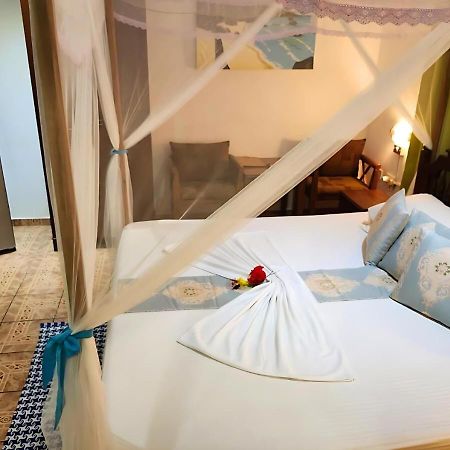 Buisson Guesthouse La Digue Luaran gambar