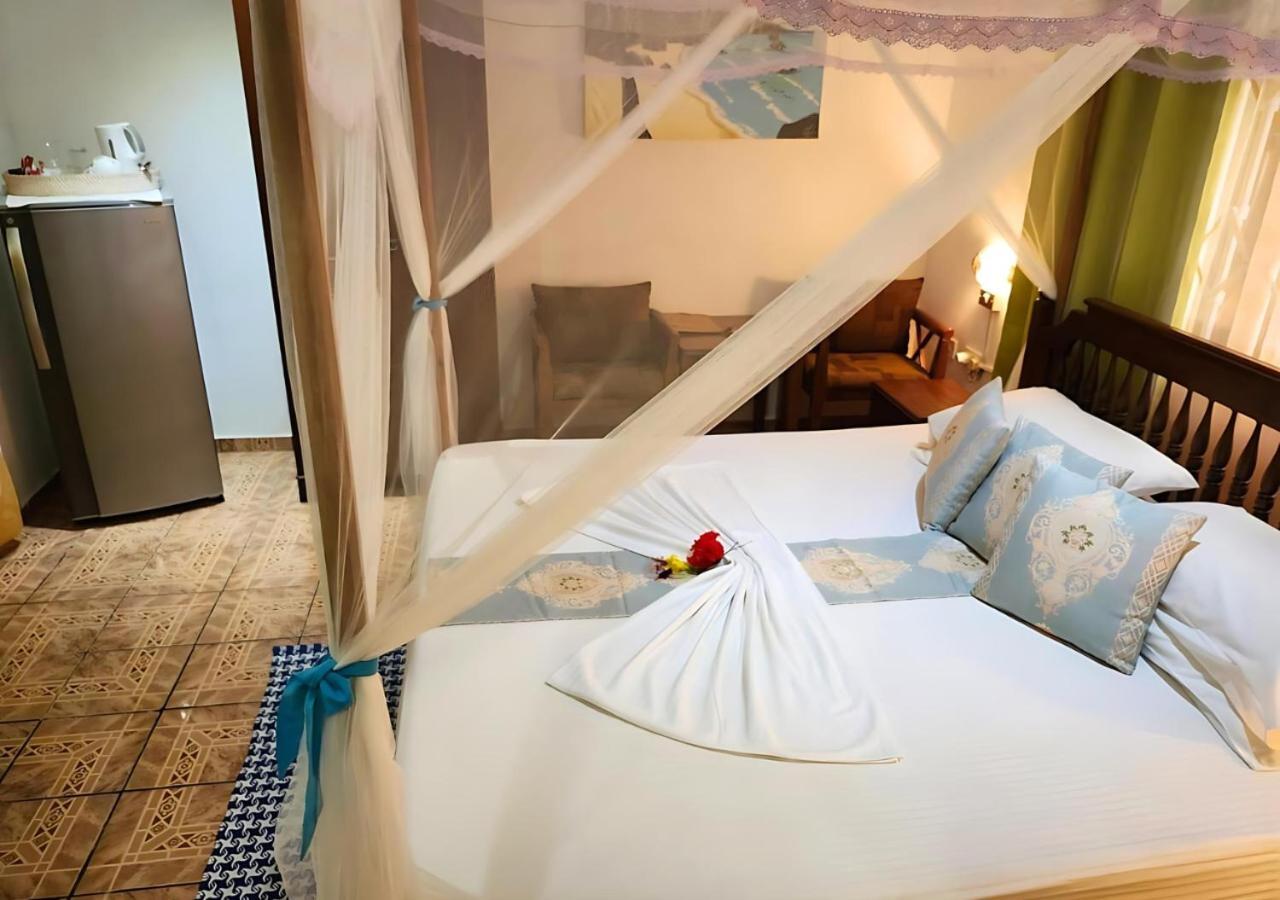 Buisson Guesthouse La Digue Luaran gambar