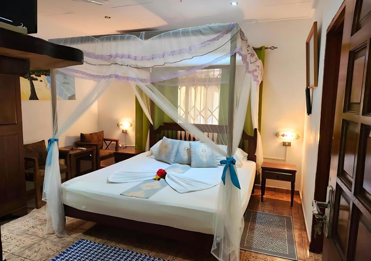 Buisson Guesthouse La Digue Luaran gambar