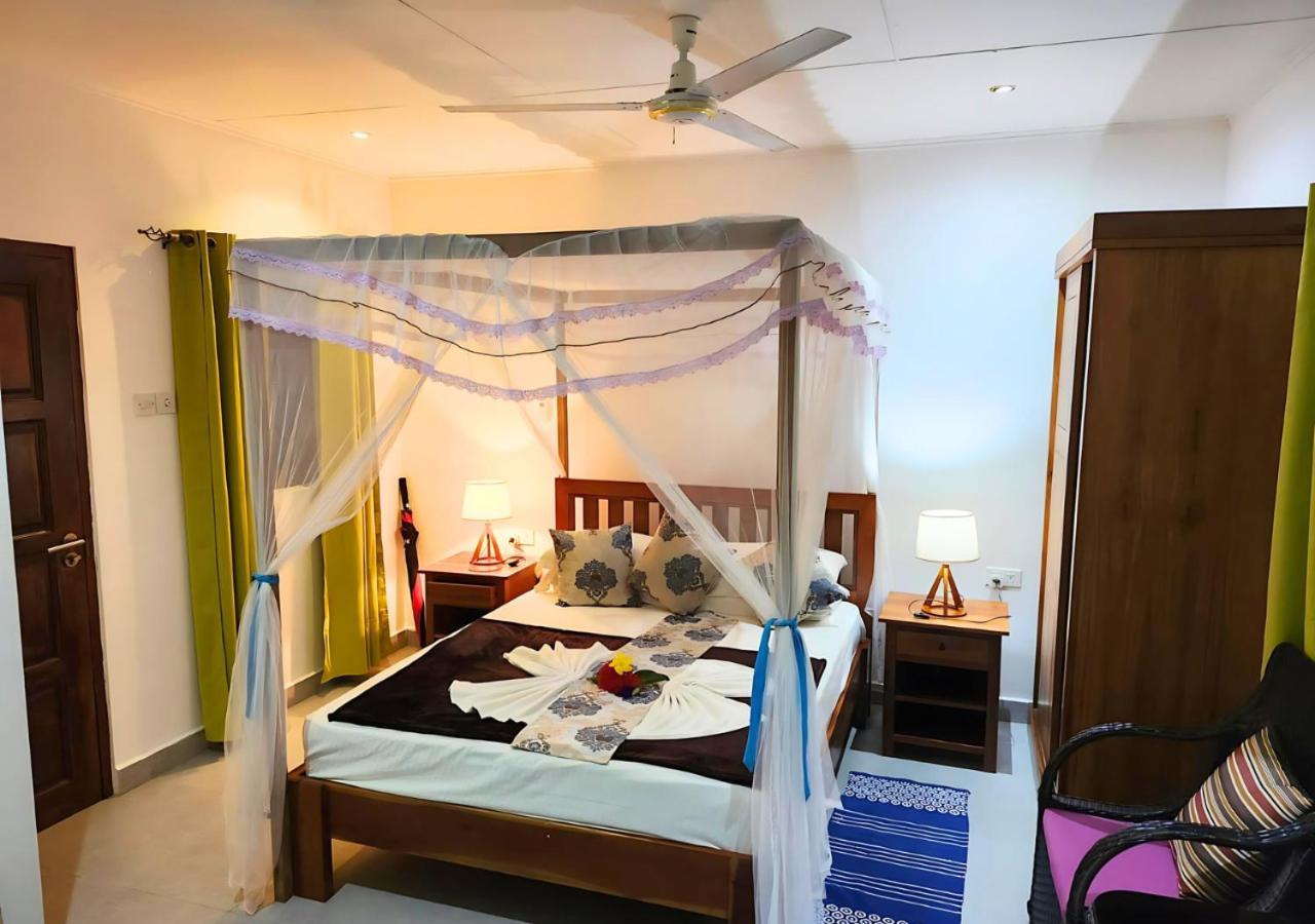 Buisson Guesthouse La Digue Luaran gambar